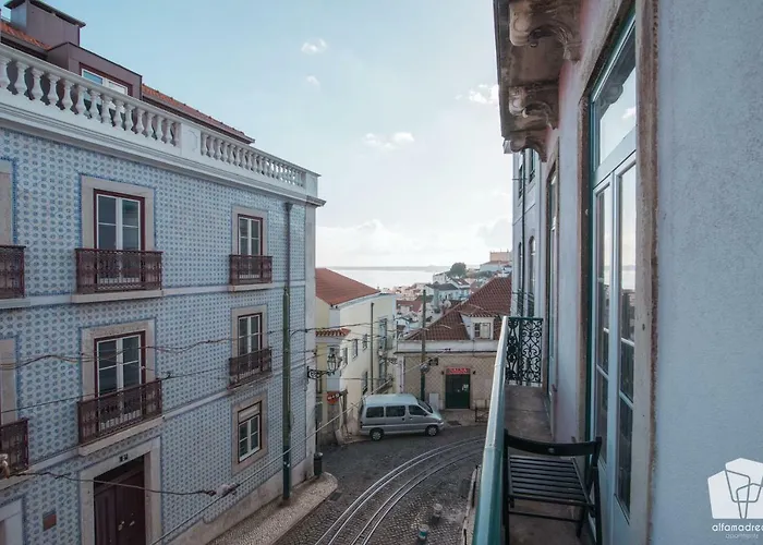 Alfama Dream *